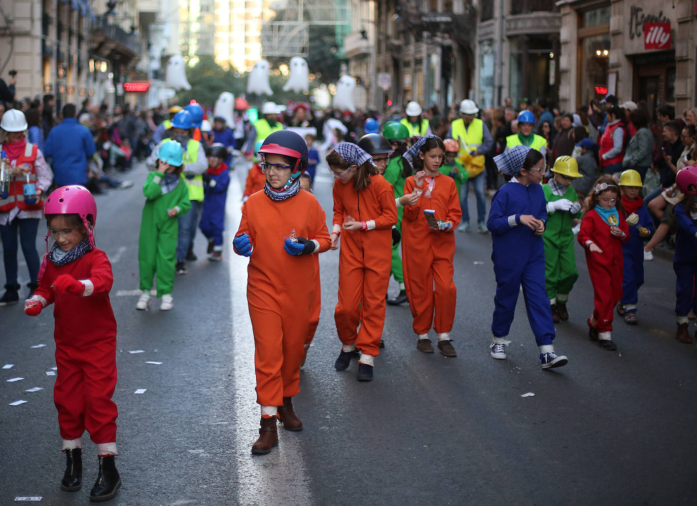 Fotos: La magia de la Cabalgata del Ninot estrena las Fallas