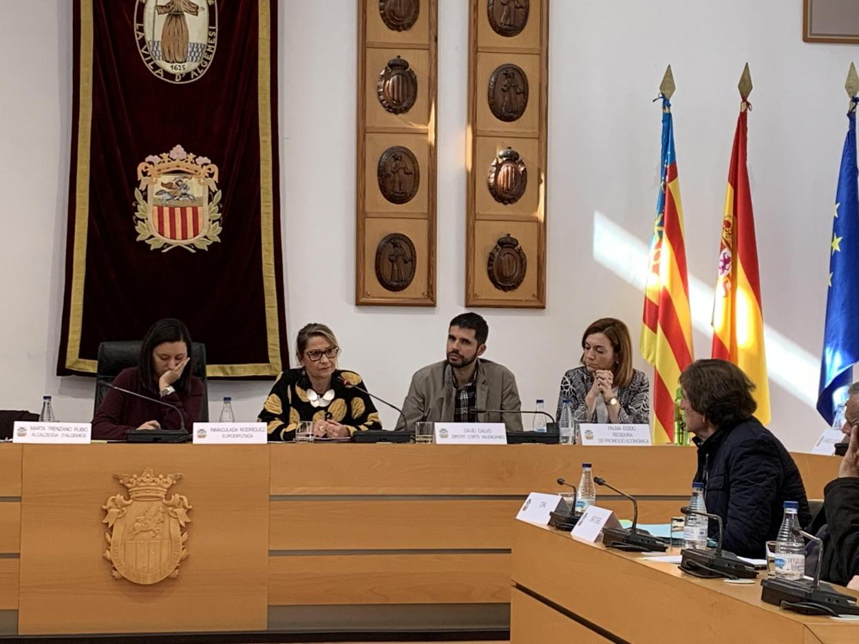 Rodríguez-Piñero apunta al fin del minifundismo como solución a la crisis del campo