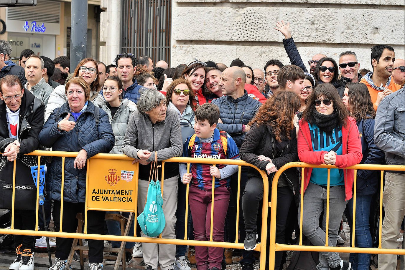 Fotos: Búscaté en la mascletà del sábado 7 de marzo de 2020