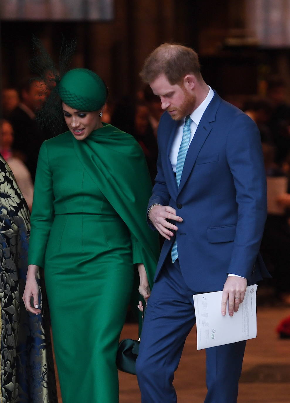 Relajados y sonrientes, el duque y la duquesa de Sussex hicieron este lunes su última aparición como miembros de la realeza británica, acompañando a la reina Isabel II en un oficio religioso en Londres, antes de dar el salto a su nueva vida. Ambos asistieron junto a los otros miembros de la familia real a una misa la Abadía de Westminster con motivo del día de la Mancomunidad británica.