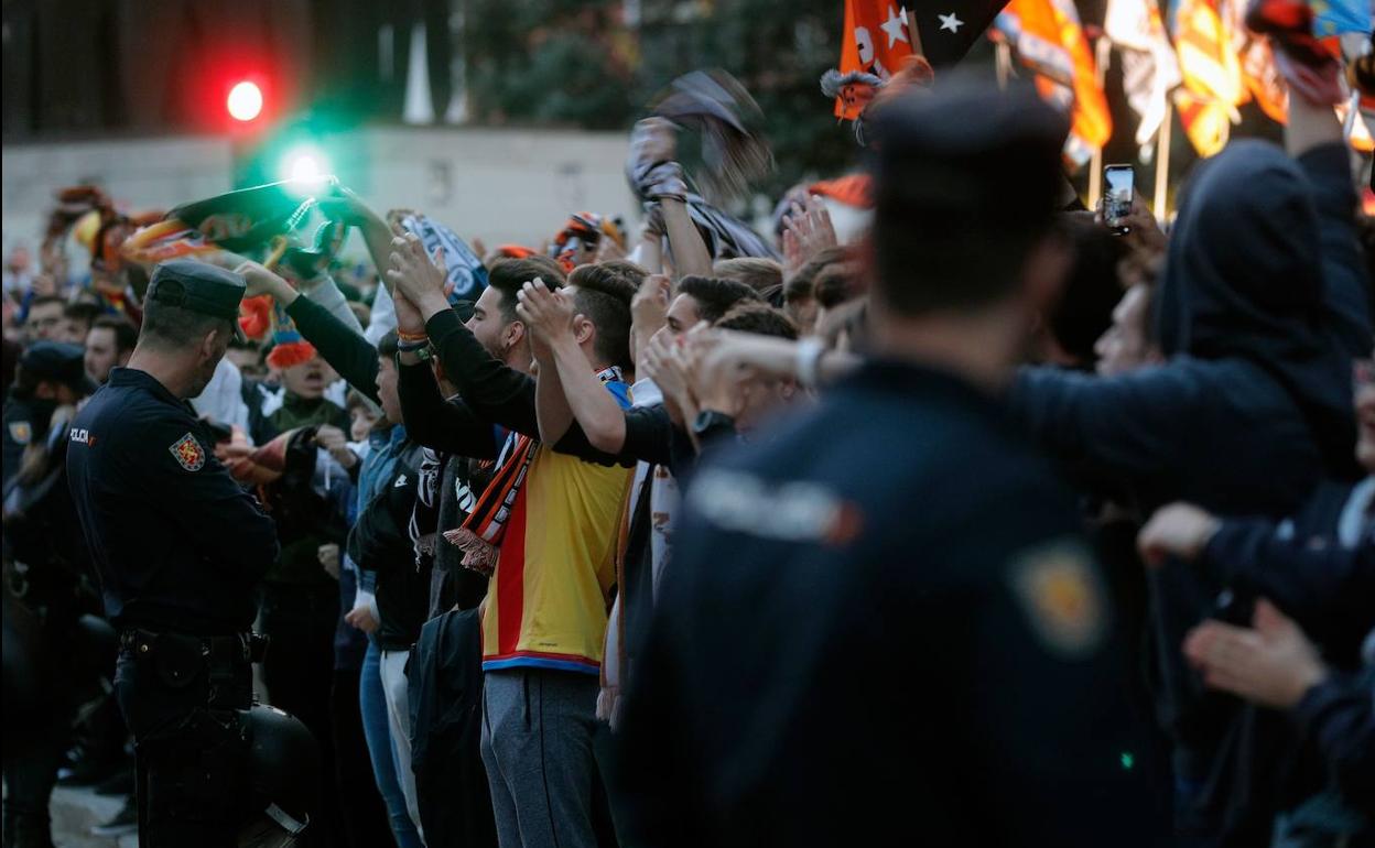 Valencia CF- Atalanta: partido de Champions League a puerta cerrada | 3.000 almas para remontar al Atalanta