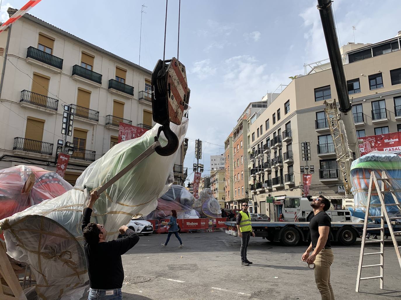 Desmontaje de las Fallas 2020 de Valencia: Convento Jerusalén - Matemático Marzal