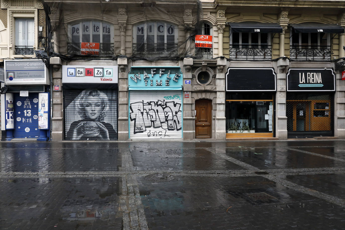 Las principales calles de la ciudad viven sus circulación ni transeúntes por la situación provocada por el Covid-19.