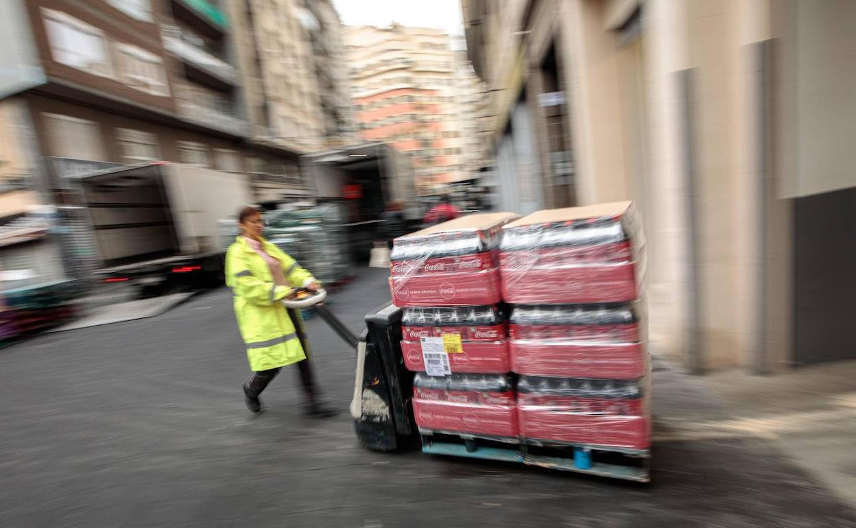 El número 900 35 31 35 estará operativo las 24 horas del día. 