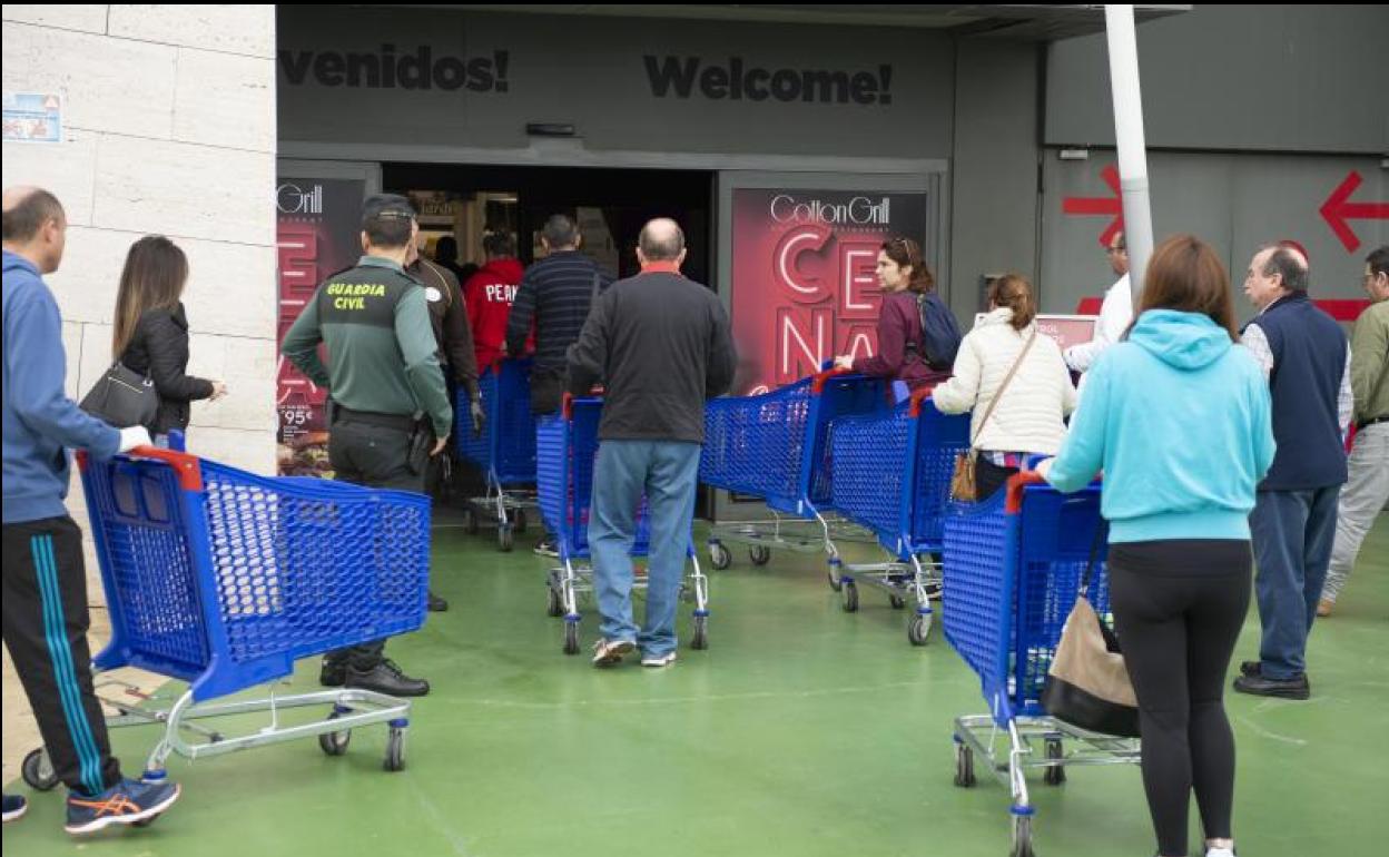 Horarios especiales de Mercadona, El Corte Inglés, Lidl, Carrefour, Consum, Alcampo y otros supermercados durante el estado de alarma