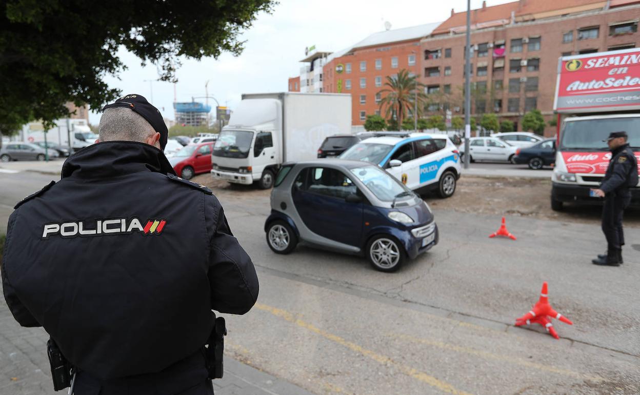 Un control policial en Valencia. 