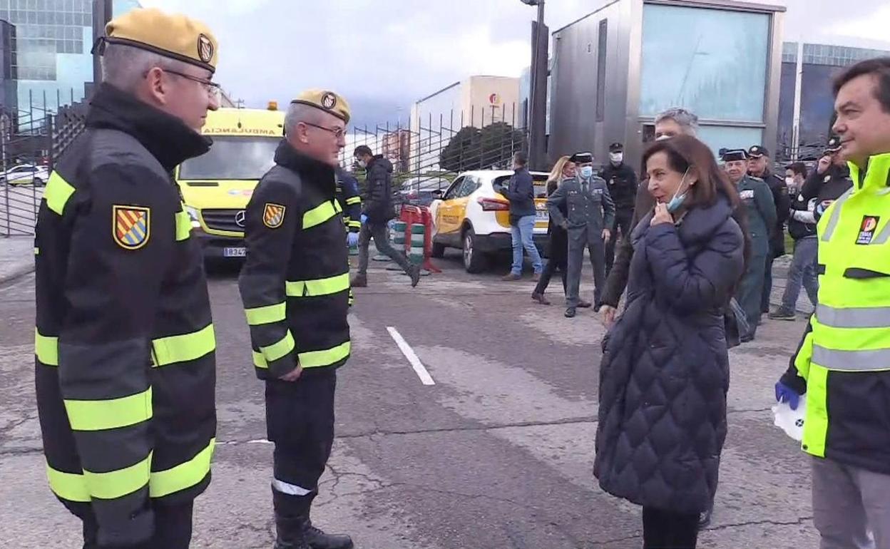 Margarita Robles, en su visita de este lunes a las instalaciones de Ifema.