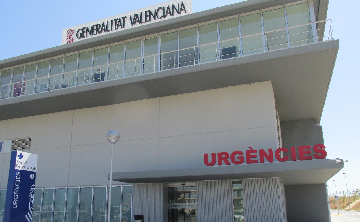 Acceso a urgencias del hospital de Gandia. 