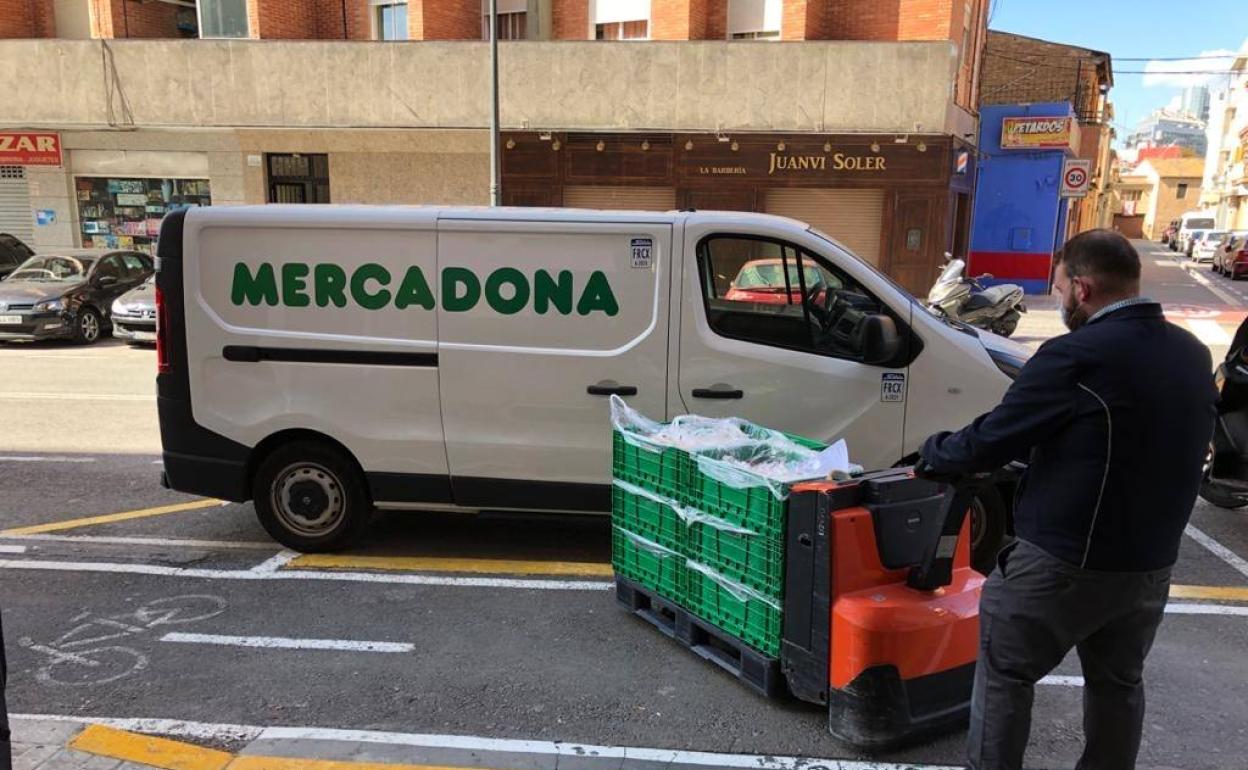 Mercadona reactiva la donación de productos de primera necesidad a entidades sociales de Valencia