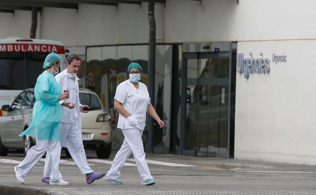 La Comunitat se prepara para superar los 1.000 positivos diarios esta semana