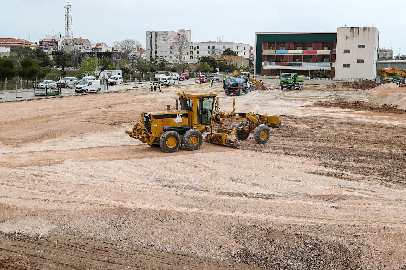 Obras para el hospital de campaña junto a La Fe. 