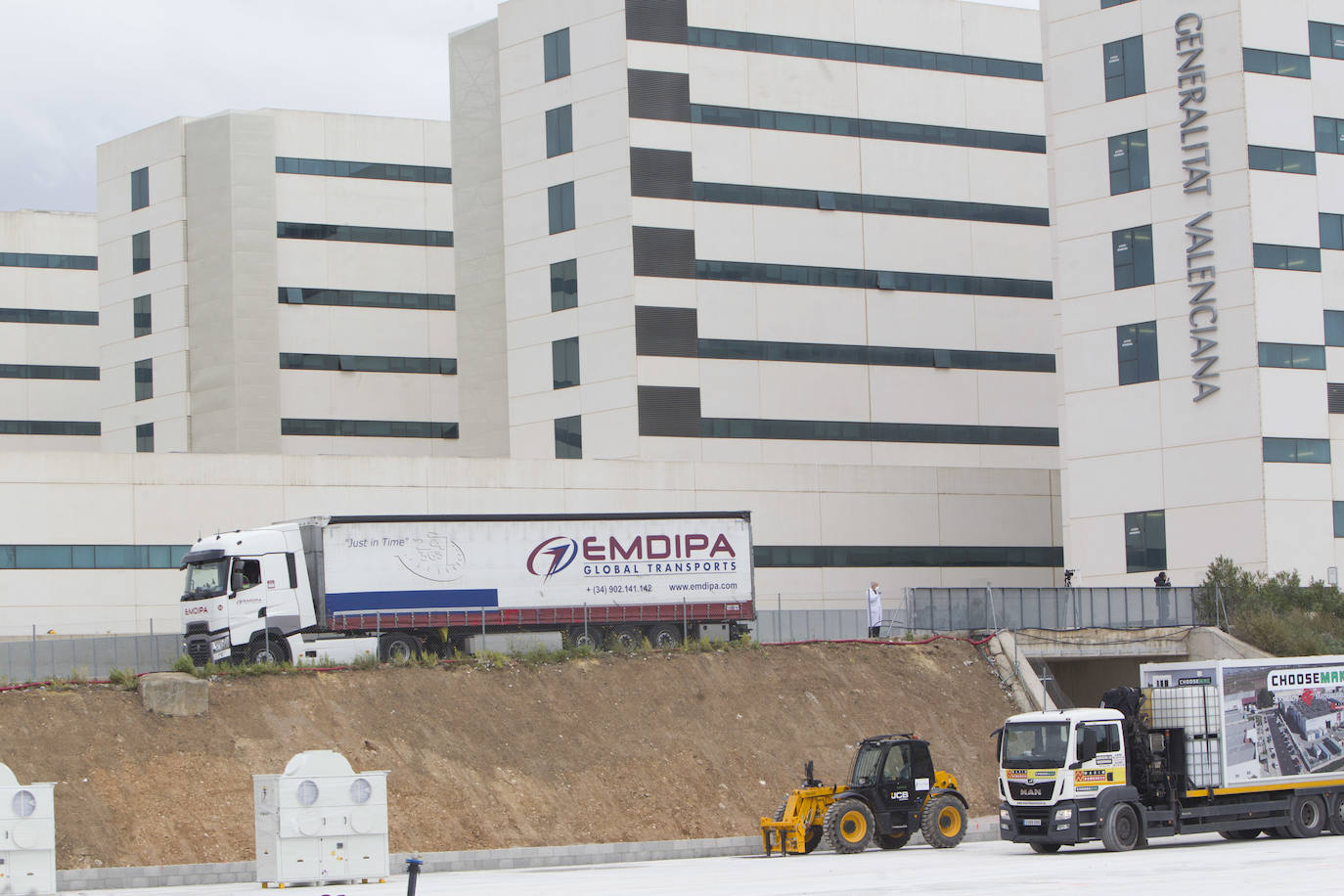 La crisis sanitaria de carácter mundial causada por el Covid-19 está desbordando el sistema hospitalario. El edificio, que se está construyendo junto al hospital La Fe, tendrá 500 camas.