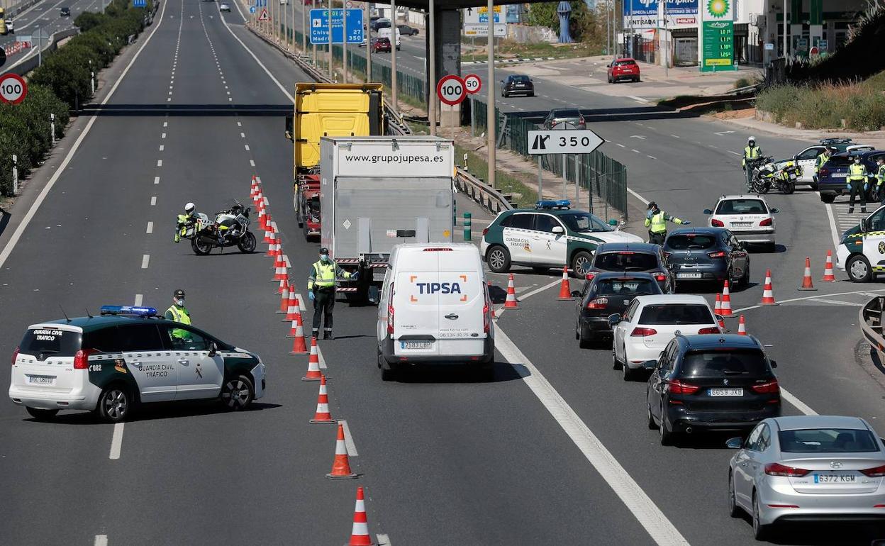 Control de tráfico en Valencia, el pasado fin de semana. 