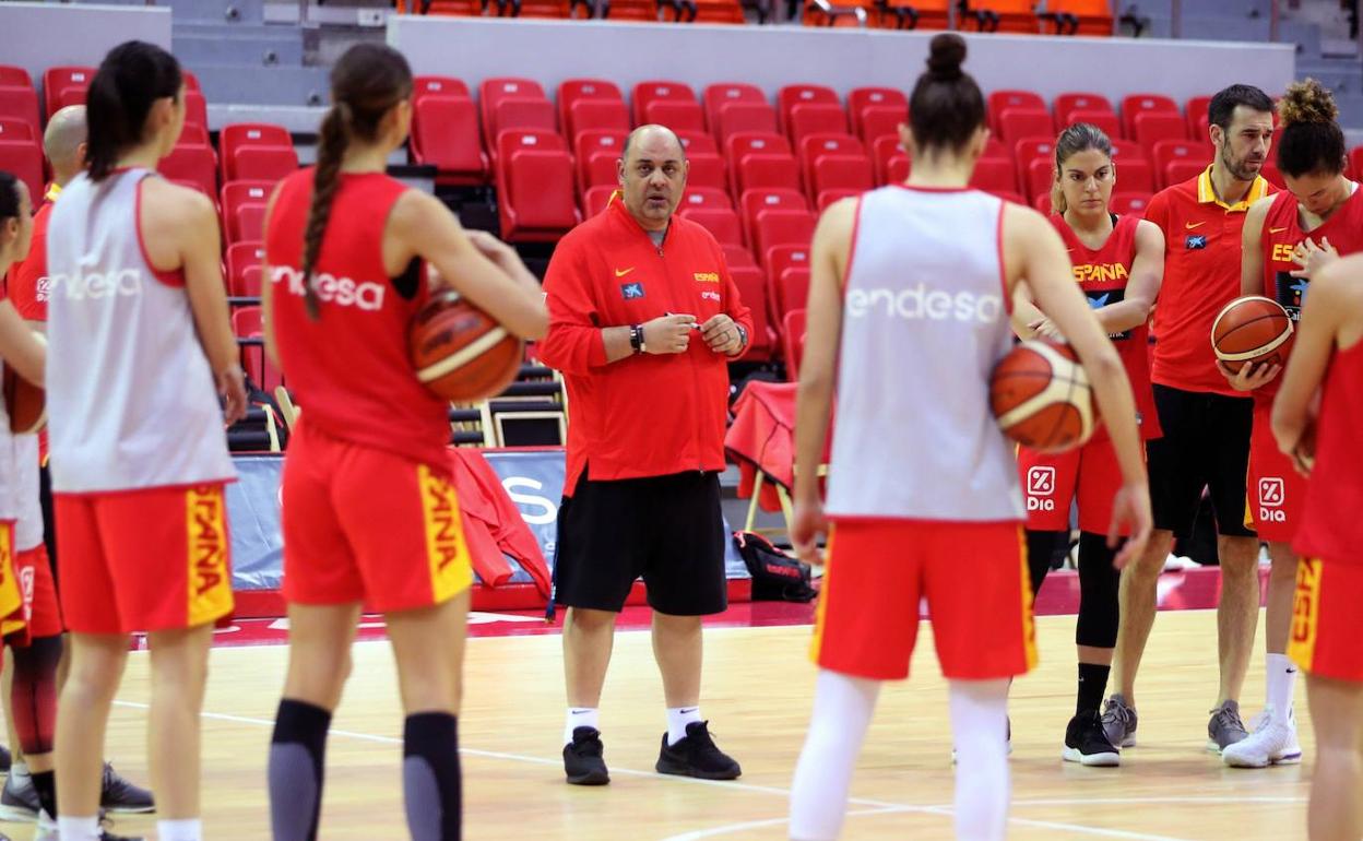 La selección española de baloncesto, durante un entrenamiento