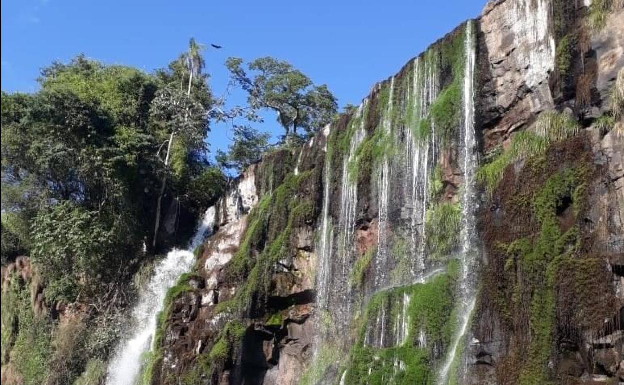 Las cataratas de Iguazú se quedan sin agua