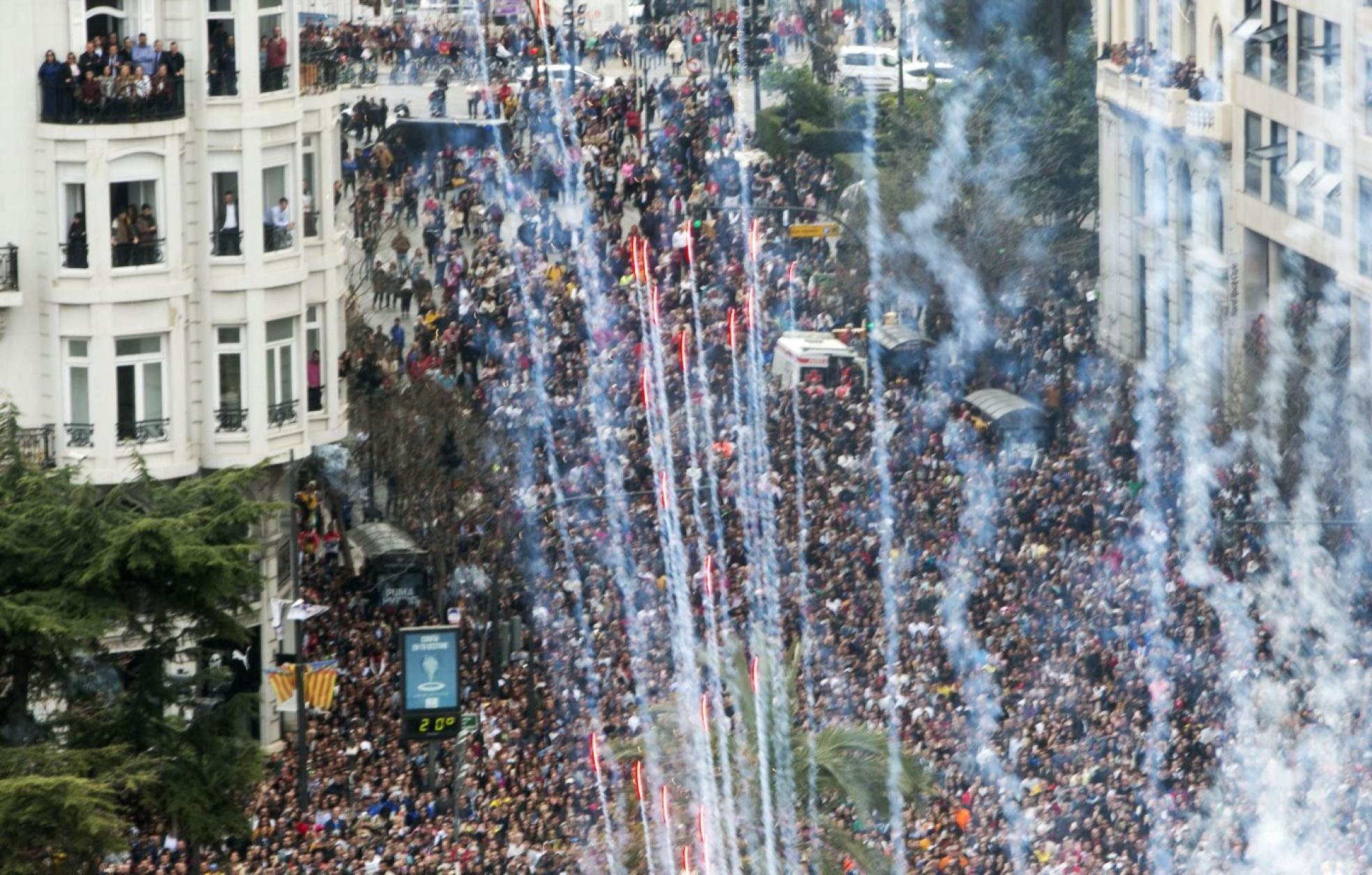 Última mascletà celebrada el 10 de marzo en la plaza del Ayuntamiento. 