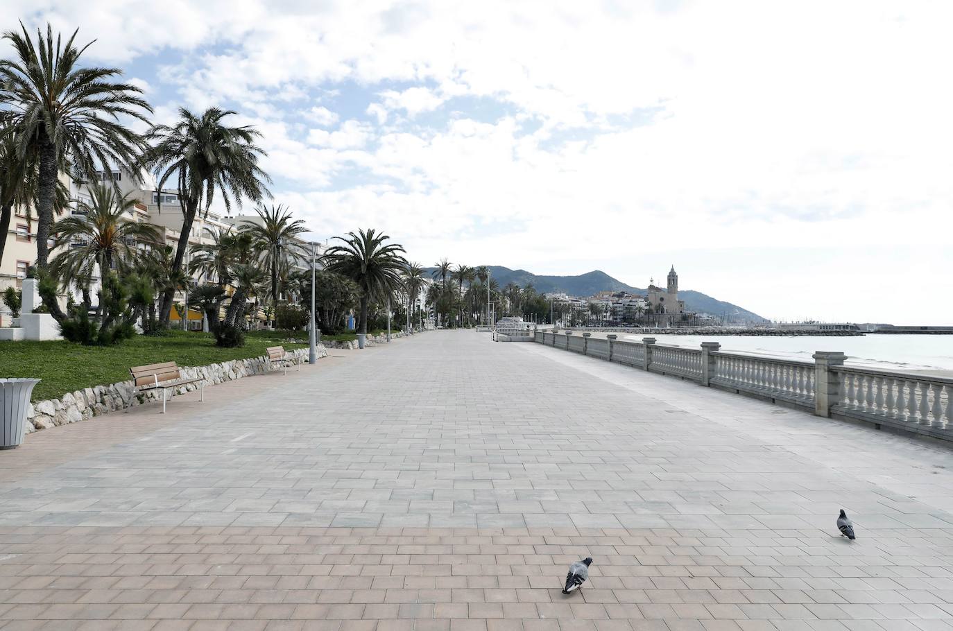 Playa de La Ribera en la localidad costera de Sitges (Barcelona). 