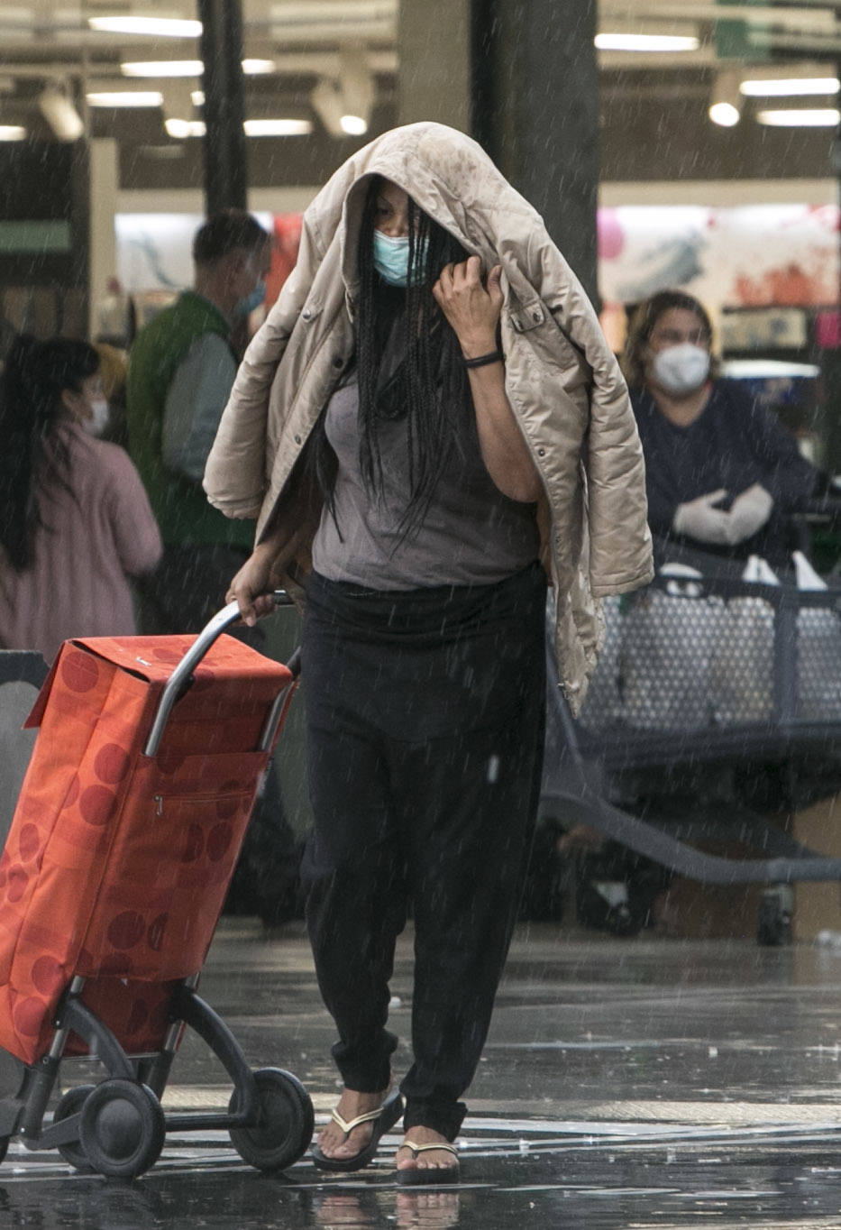 Enésimo día de precipitaciones en la ciudad durante la crisis sanitaria