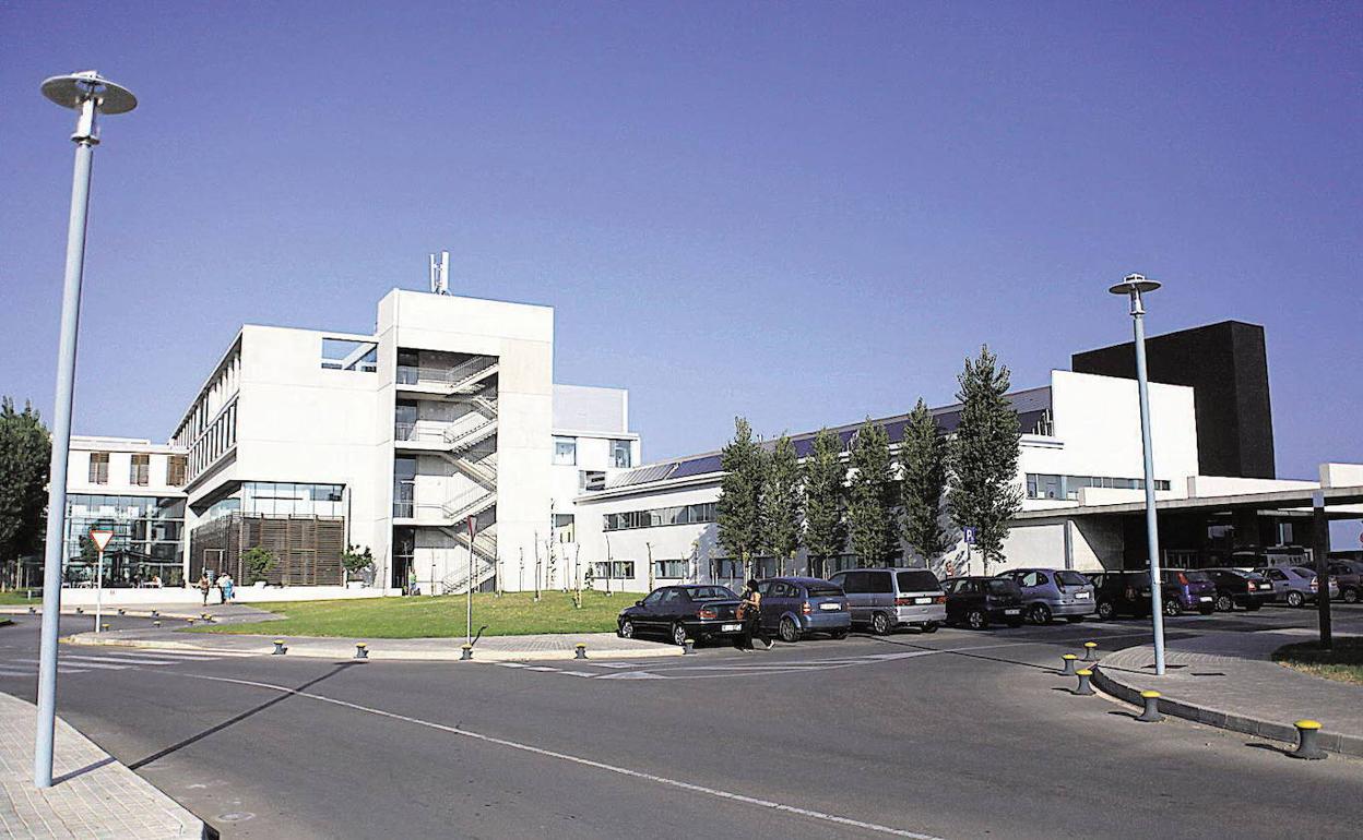 Uno de los accesos al Hospital de Dénia.