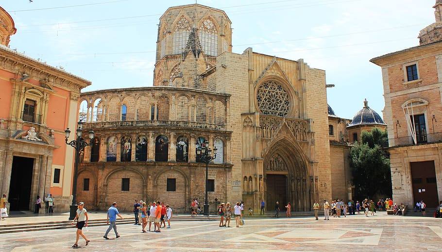 Plaza de la Virgen