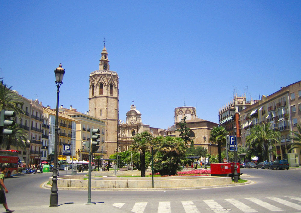 Plaza de la Reina