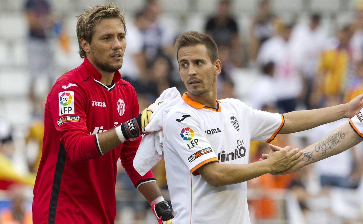 Diego Alves y Joao Pereira