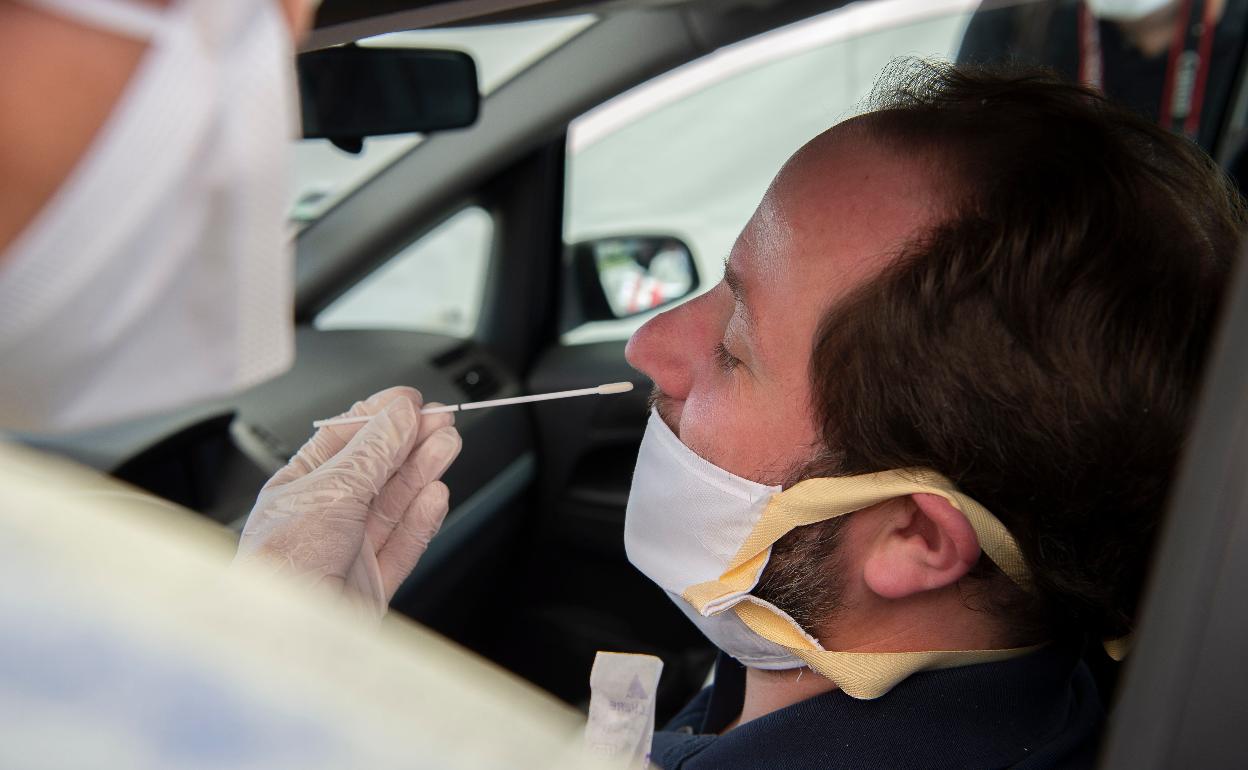 Un dato fuera de la lógica sanitaria: en un día, de 37 a 1 ingreso por coronavirus en la Comunitat