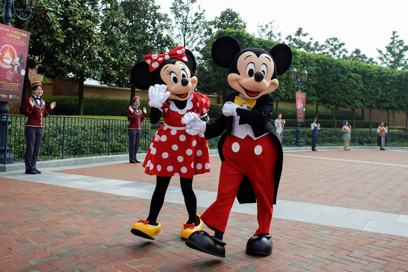 Fotos: La magia vuelve a Disneyland