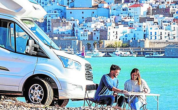 AC-Llar está especializada en venta y alquiler de autocaravanas.