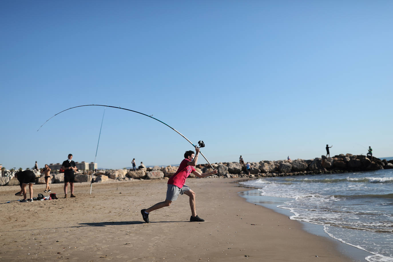 Fotos: Primer día de la fase 1 en Valencia: Así han reabierto las playas, museos, iglesias...