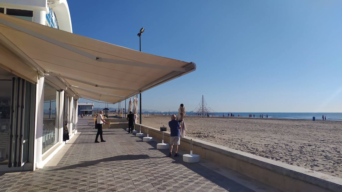 Fotos: Primer día de la fase 1 en Valencia: Así han reabierto las playas, museos, iglesias...