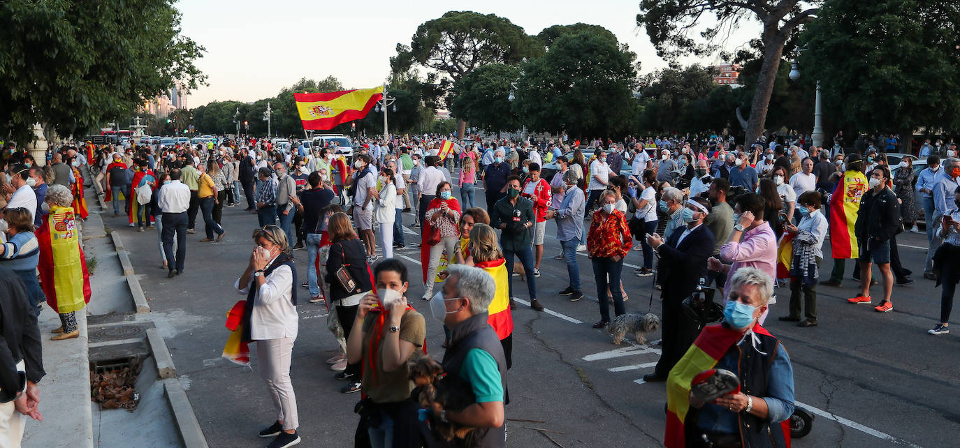 Fotos: Nuevas protestas en Valencia por la gestión del Gobierno