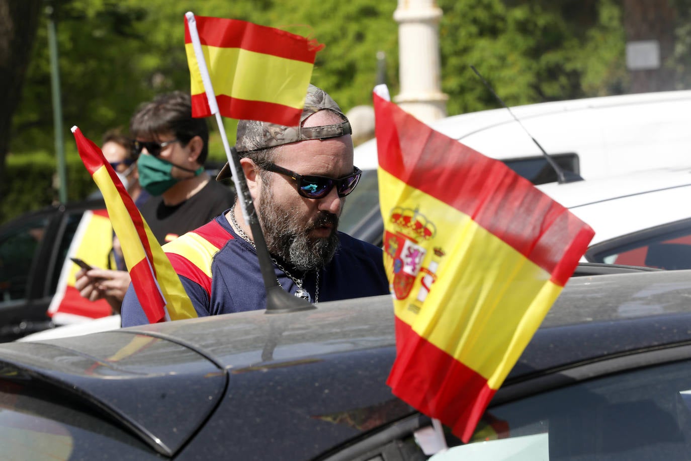 La marcha de vehículos contra la política del Gobierno se inicia en la Alameda y recorrerá la ciudad hasta llegar a San Agustín. 