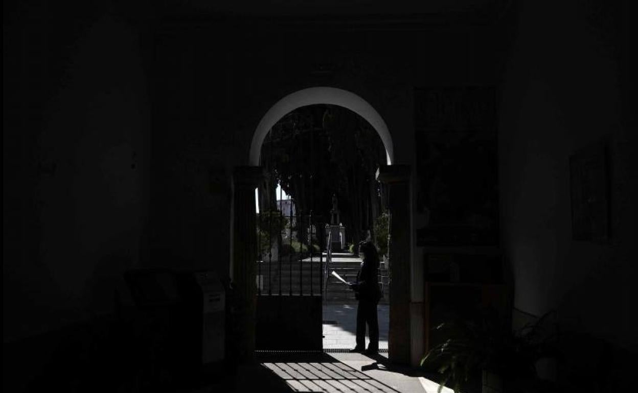 Entrada a un cementerio. 