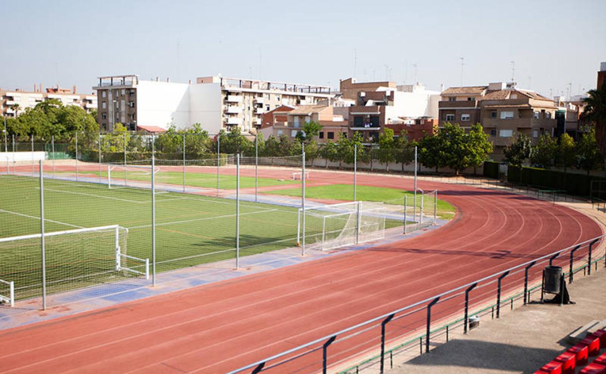 Burjassot abre las pistas de atletismo, tenis y frontón con cita previa