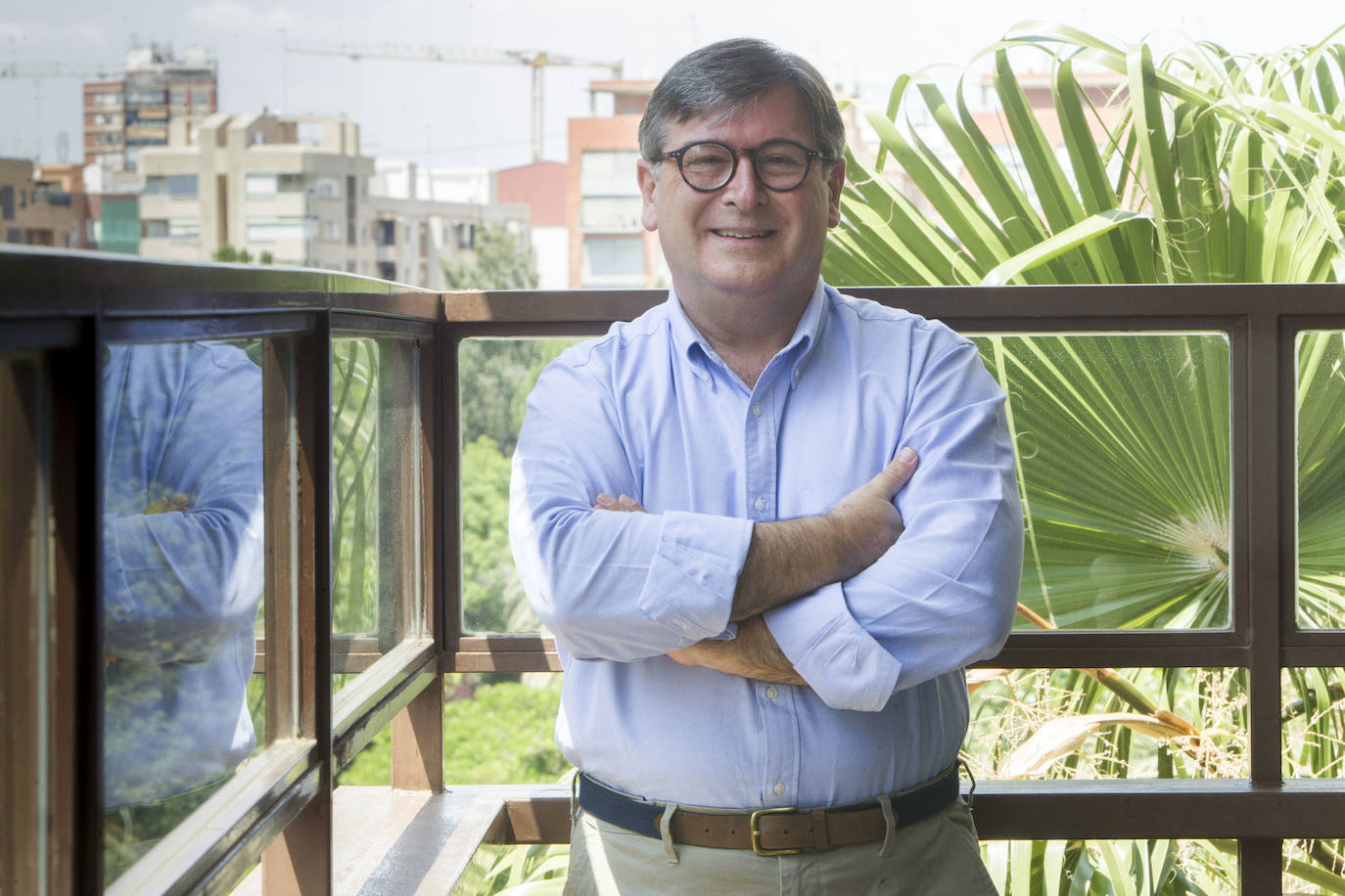 Abogado inmobiliario y cónsul honorario de Hungría, Andrés Goerlich tiene entre sus inquietudes preservar el legado que dejó en Valencia su tío abuelo Javier Goerlich, el arquitecto que llevó la ciudad a la modernidad. 