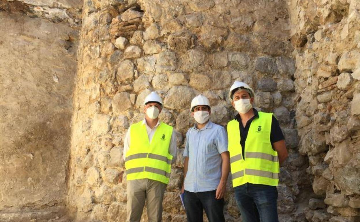 David González, Fernando Navarro y Julio Llorca, en la torre. 