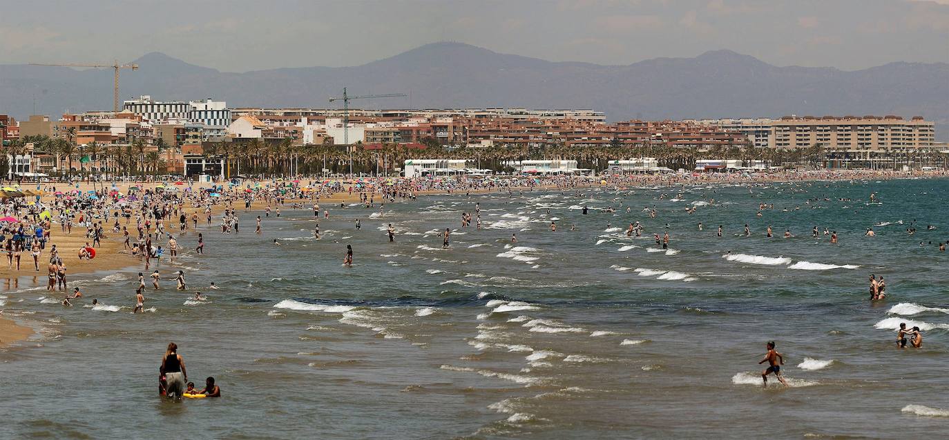 Fotos: Sábado de playa en Valencia