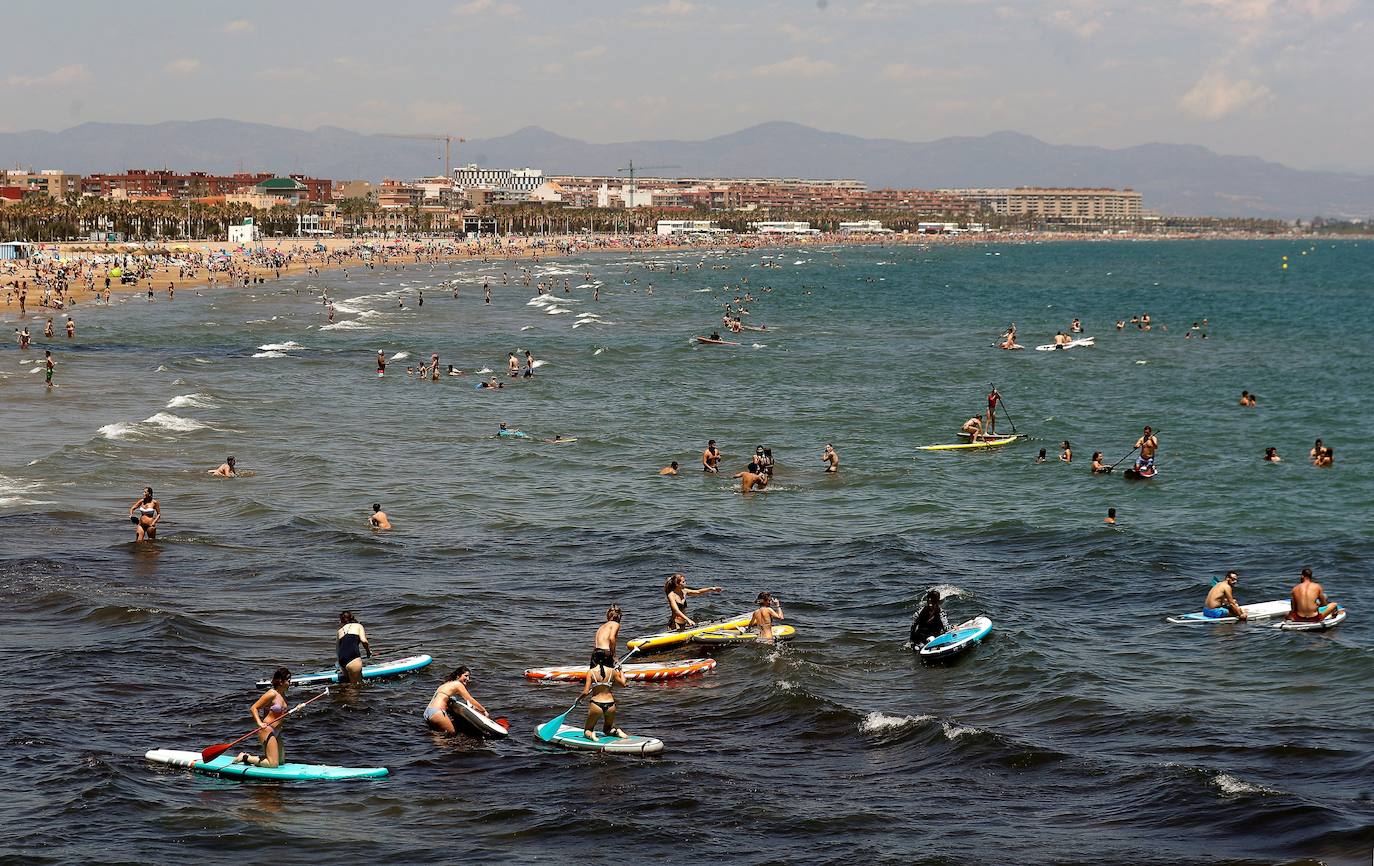 Fotos: Sábado de playa en Valencia