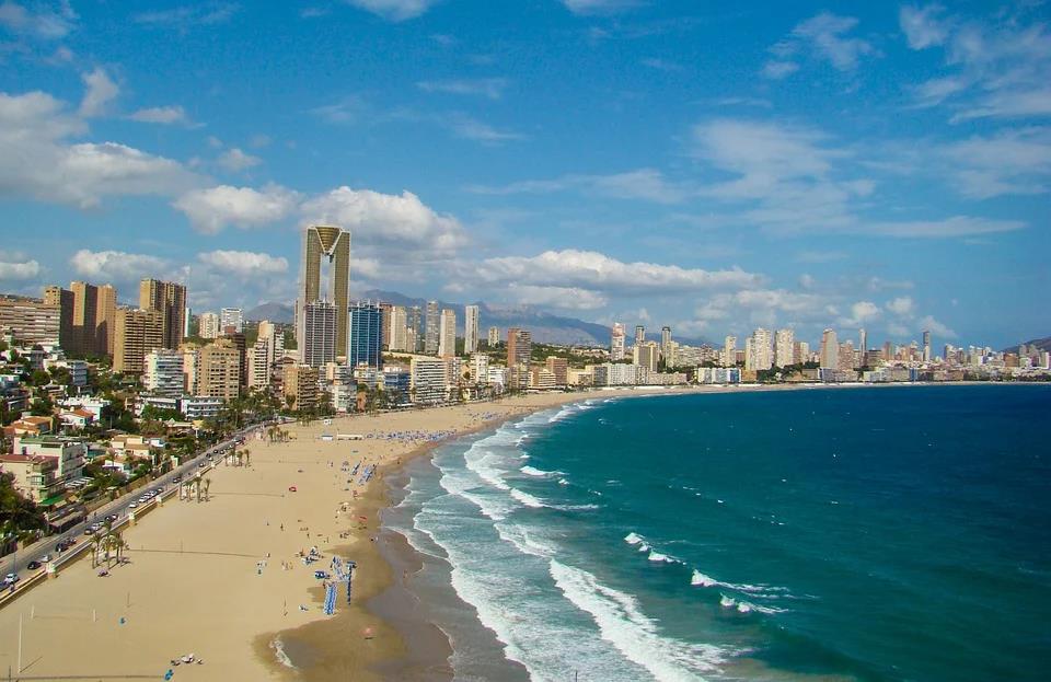 La costa de Benidorm, capital turística.