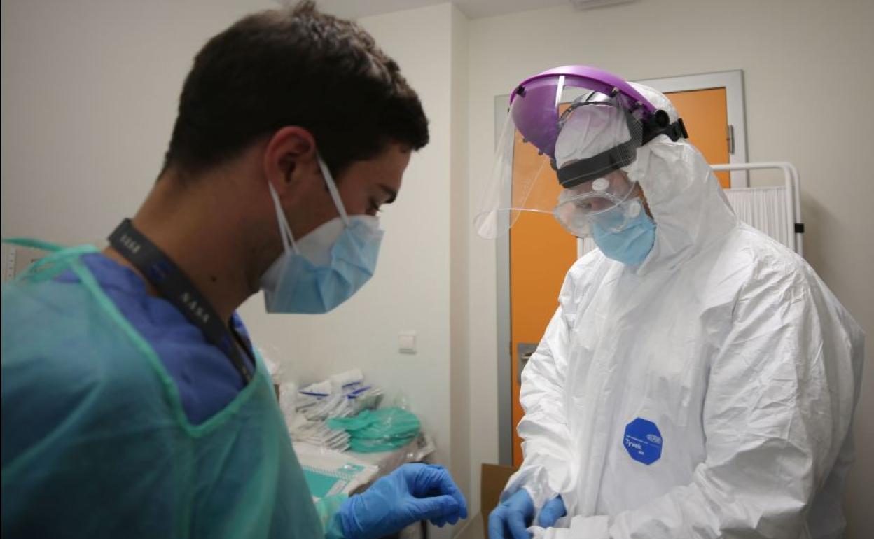 Medidas de seguridad en el Hospital La Fe de Valencia.