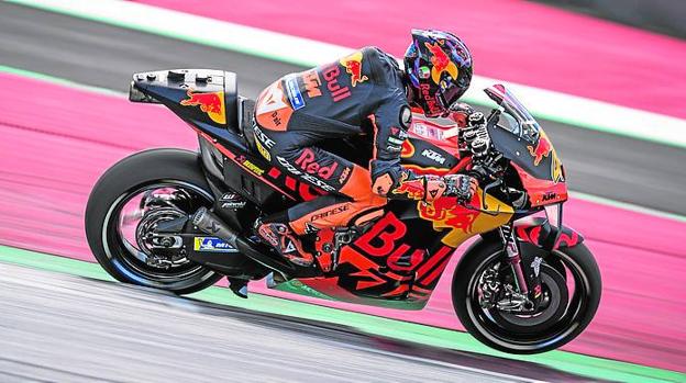 Pol Espargaró y Dani Pedrosa hicieron recientemente un test con sus KTM de MotGP en Austria.