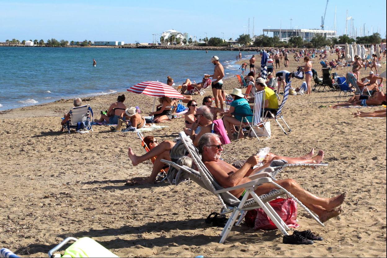 Valencia fase 3 | La Comunitat Valenciana se acerca a la fase 3: cuenta atrás para el gran éxodo a la playa