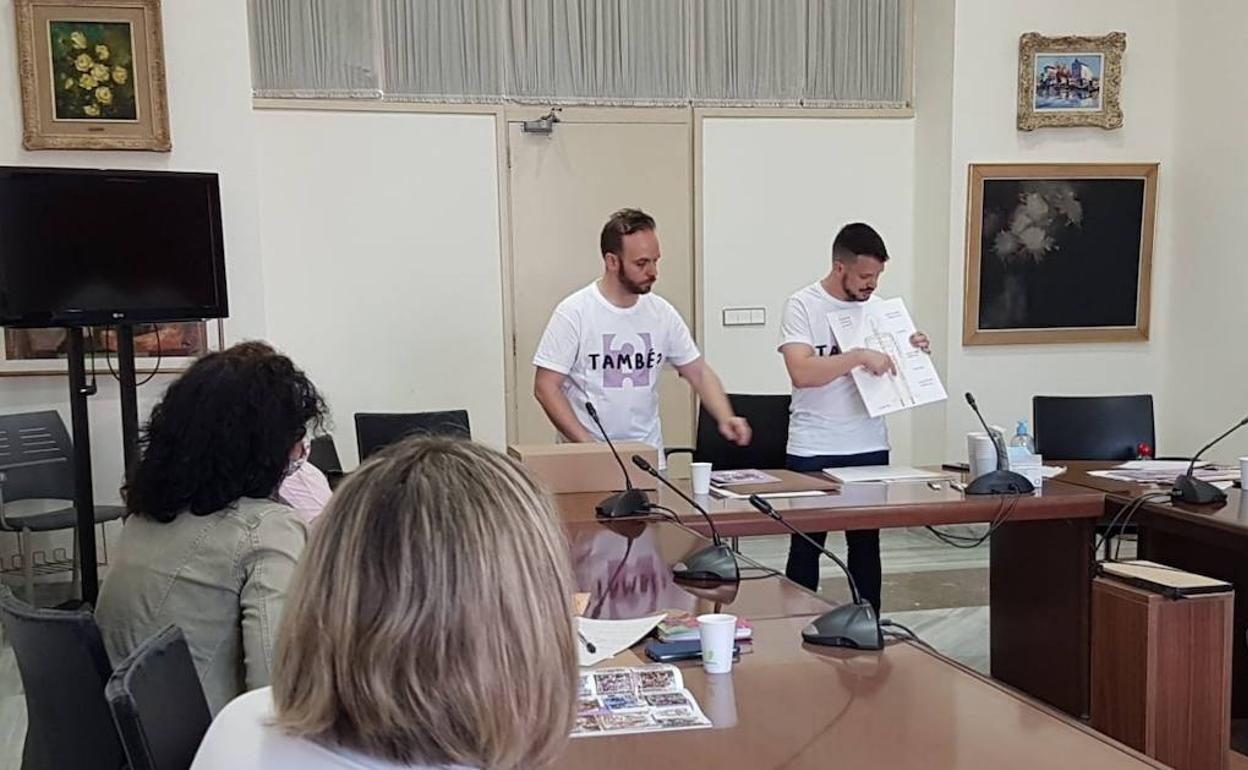 Los artistas, durante la presentación del proyecto