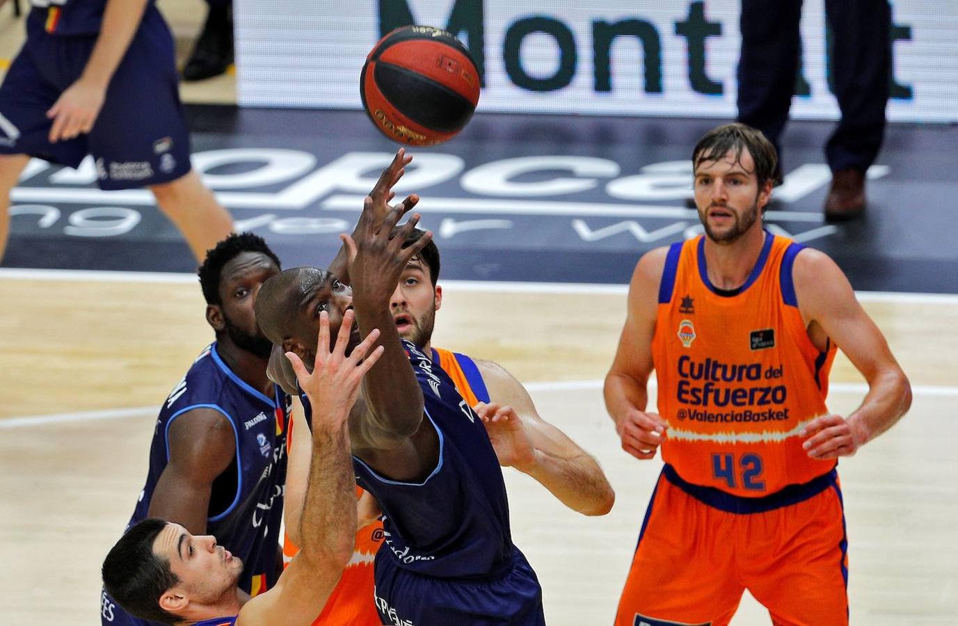 La Fonteta, escenario de la lucha de los mejores equipos de la Liga peleando por el título tras el parón por la pandemia de coronavirus