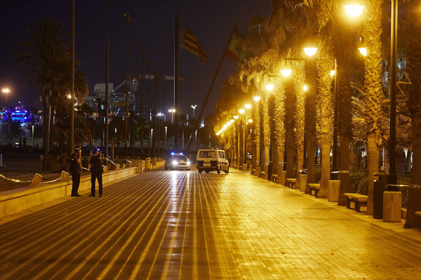 Fotos: La noche de San Juan en Valencia, en imágenes