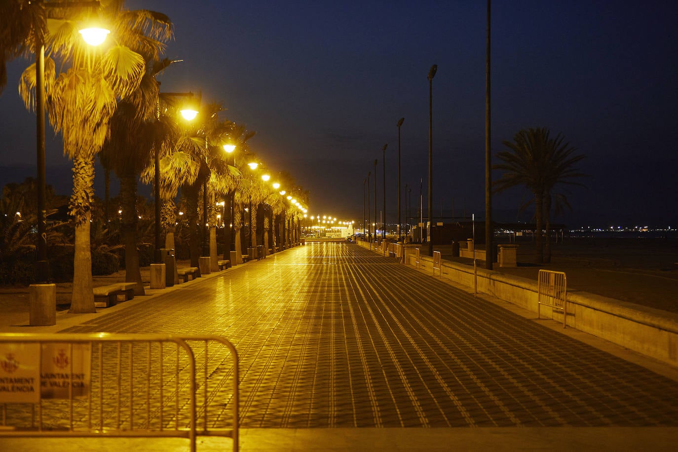 Fotos: La noche de San Juan en Valencia, en imágenes