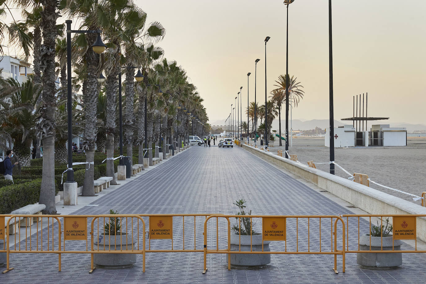 Fotos: La noche de San Juan en Valencia, en imágenes