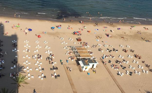 Así están las playas en la Comunitat Valenciana: de 88.000 bañistas en Cullera a 150 en Portitxol