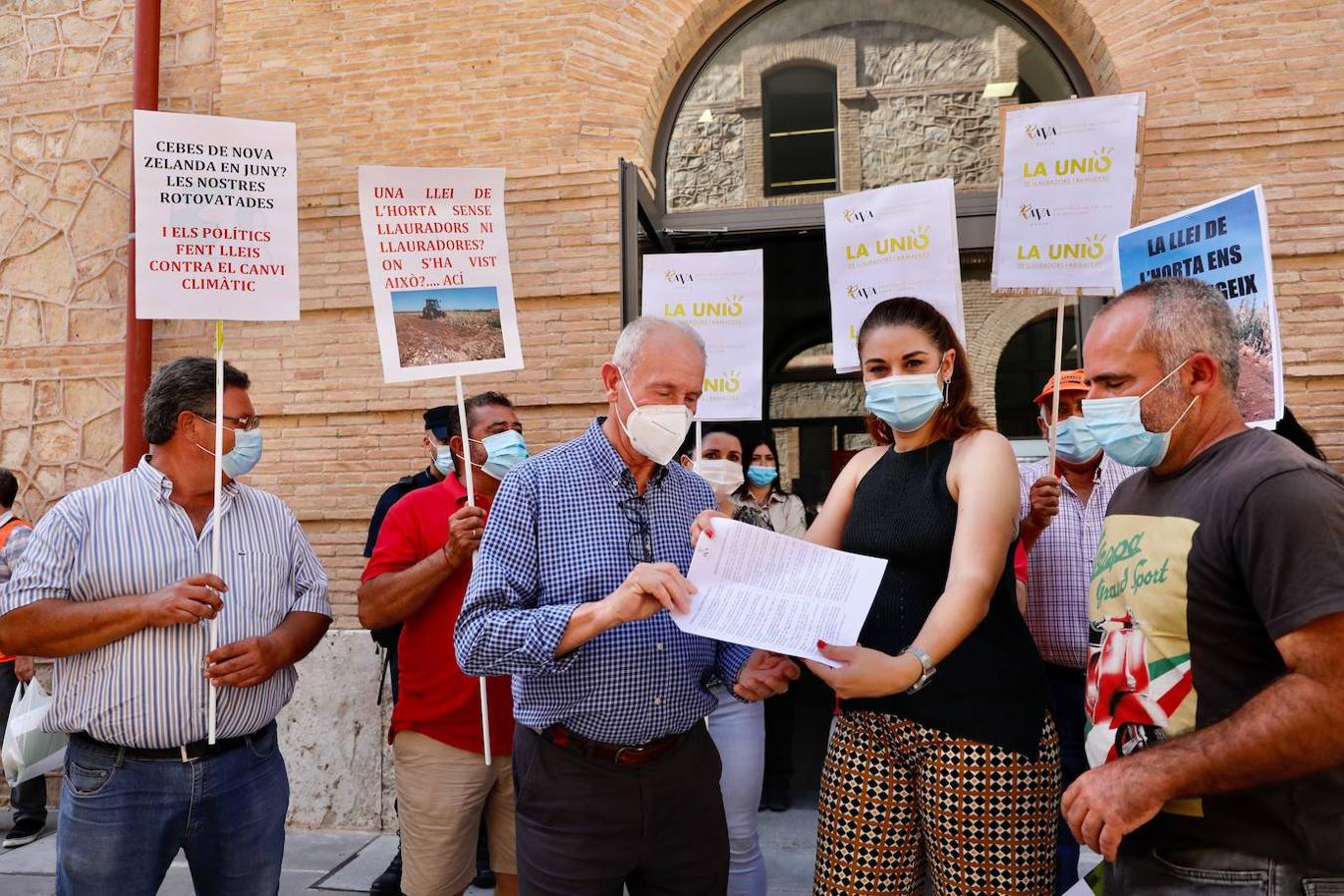 Fotos: Protesta de los agricultores en Valencia